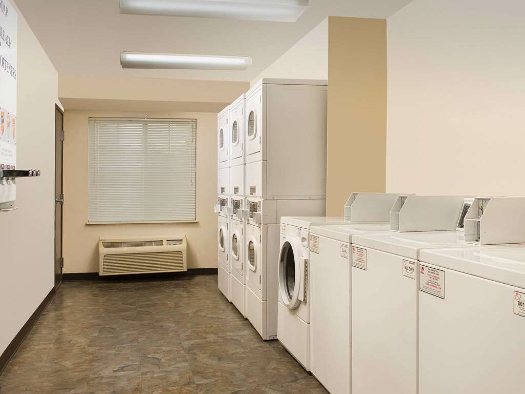Woodspring Suites フォートウェイン 設備 写真